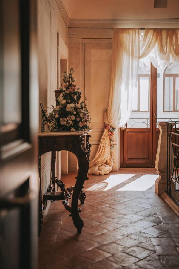 Bed and Breakfast Palazzo Palitti Roio Exterior foto