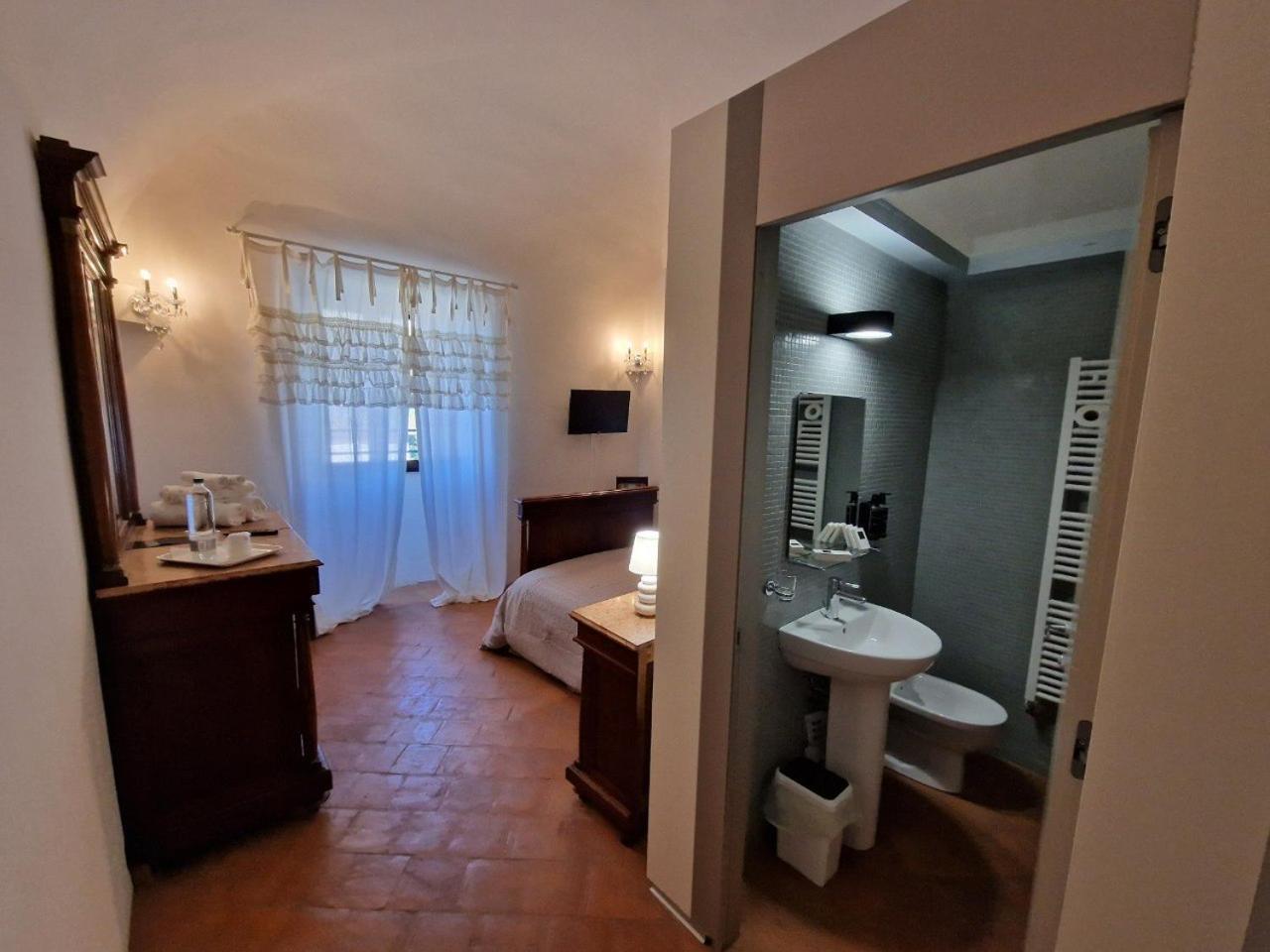 Bed and Breakfast Palazzo Palitti Roio Exterior foto