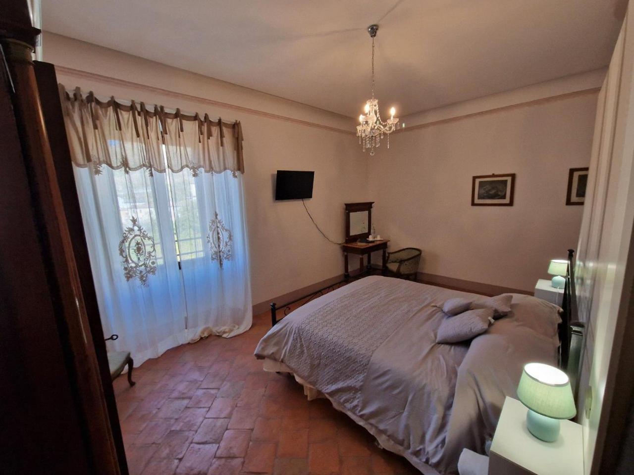 Bed and Breakfast Palazzo Palitti Roio Exterior foto